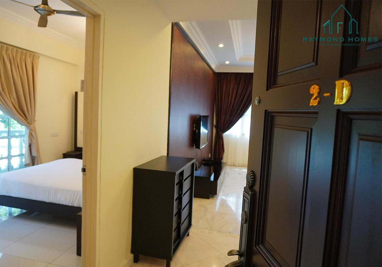99 Kelawei Apartment George Town Bagian luar foto