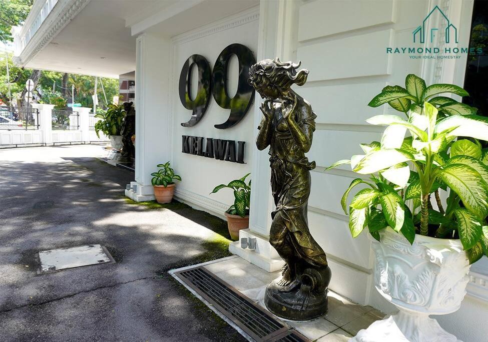 99 Kelawei Apartment George Town Bagian luar foto