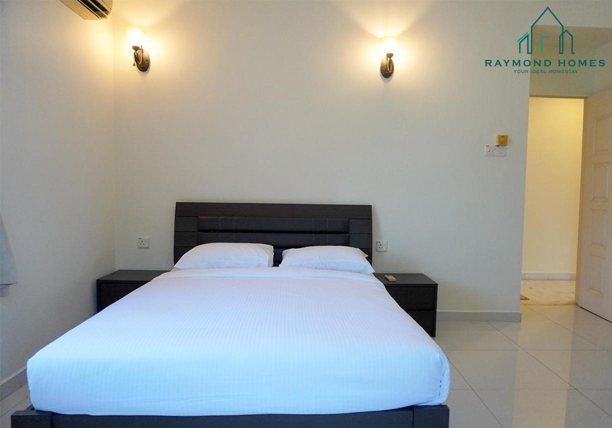 99 Kelawei Apartment George Town Bagian luar foto