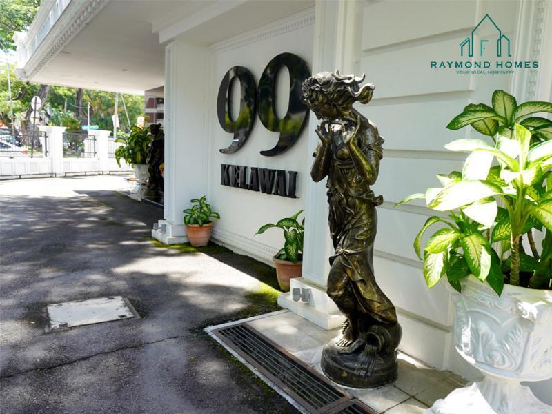 99 Kelawei Apartment George Town Bagian luar foto